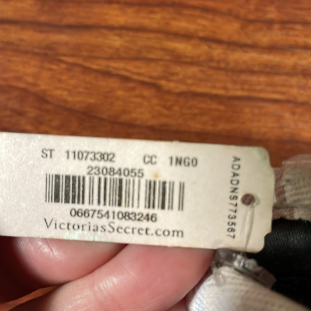 Victoria's Secret Gray Slippers - Picture 5 of 5